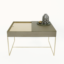 Lade das Bild in den Galerie-Viewer, Cali the small Table (Couchtisch, Salontisch)