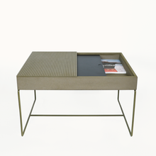 Lade das Bild in den Galerie-Viewer, Cali the small Table (Couchtisch, Salontisch)